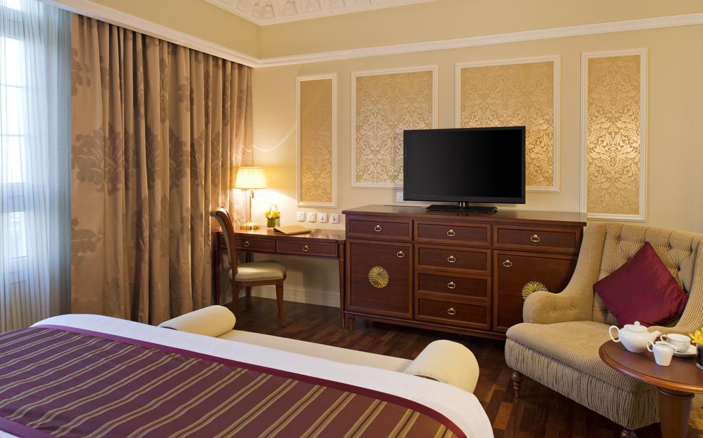 Warwick Doha Hotel Стая снимка